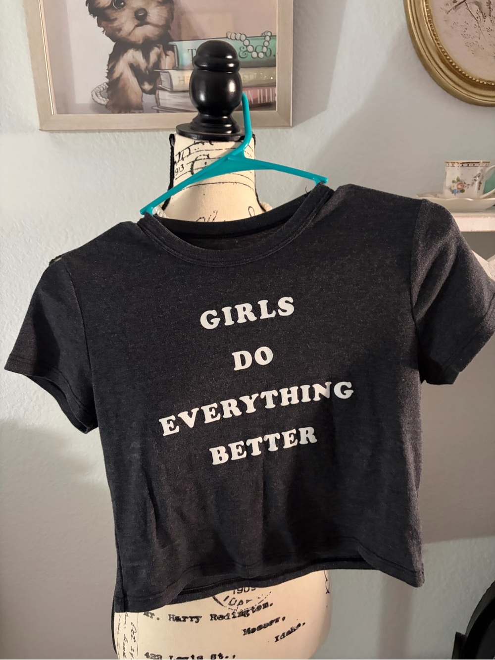 Girls Do Everything Better Black Graphic Tee - womans size small